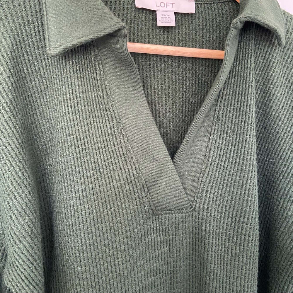 LOFT Women's Olive Ribbed Sweatshirt - Picture 2 of 4